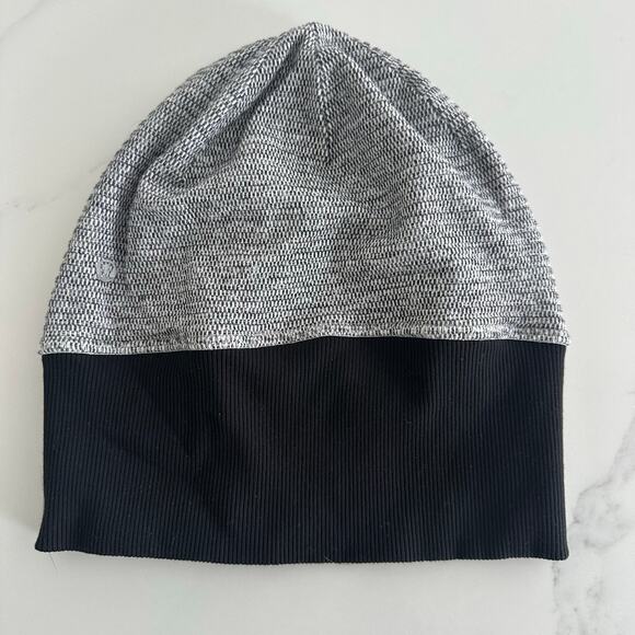 Lululemon Run With Me Hat - Picture 1 of 6
